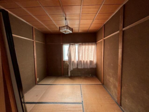 泉佐野市新安松、中古一戸建ての画像です