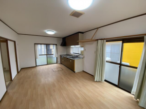 泉佐野市南中安松、中古一戸建ての画像です