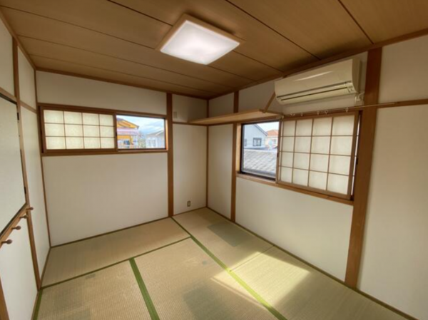 泉佐野市南中安松、中古一戸建ての画像です