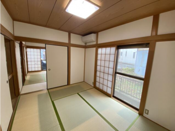 泉佐野市南中安松、中古一戸建ての画像です