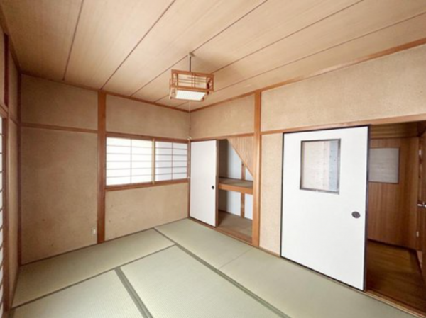 泉佐野市泉ケ丘、中古一戸建ての画像です