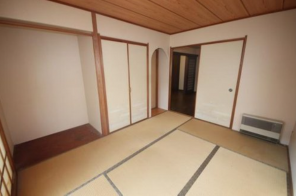 泉佐野市葵町、中古一戸建ての画像です