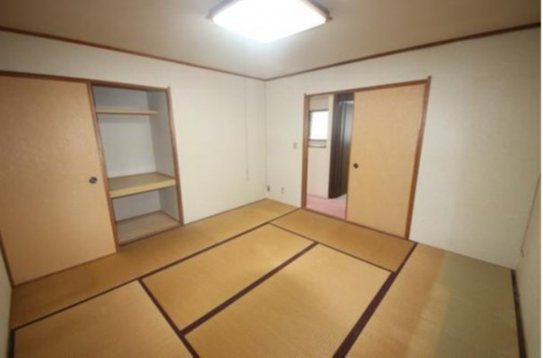 泉佐野市葵町、中古一戸建ての画像です