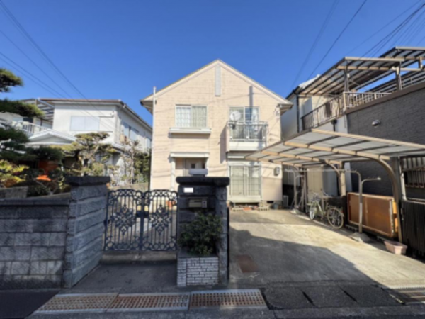泉佐野市葵町、中古一戸建ての画像です