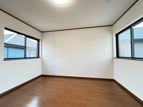 泉佐野市泉ケ丘、中古一戸建ての寝室画像です