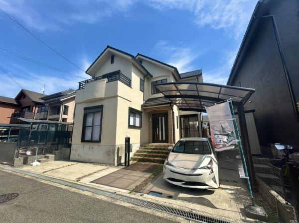泉佐野市泉ケ丘、中古一戸建ての外観画像です