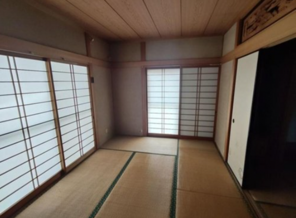 泉佐野市日根野、中古一戸建ての画像です