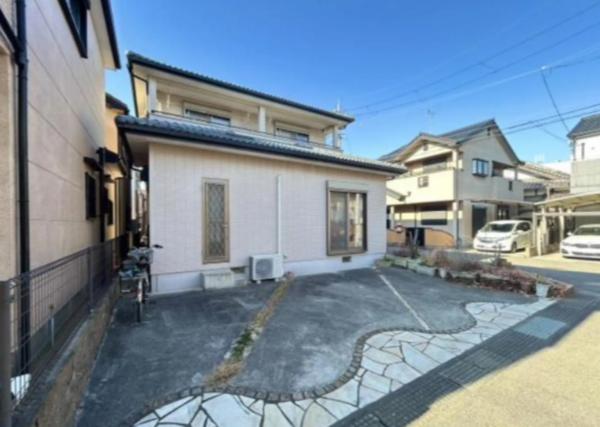 泉佐野市日根野、中古一戸建ての画像です