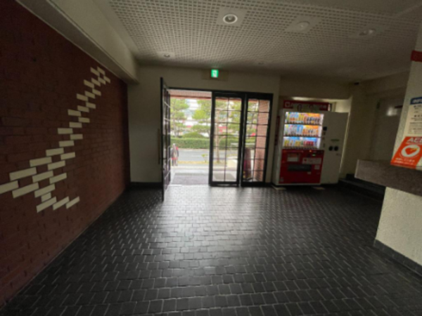 泉佐野市下瓦屋、マンションの画像です