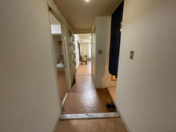 泉佐野市下瓦屋、マンションの画像です