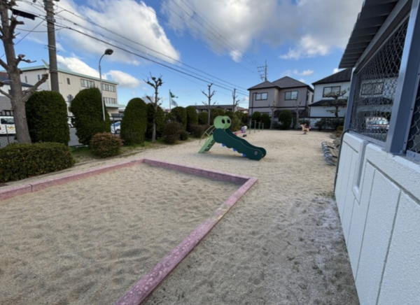 泉佐野市下瓦屋、マンションの画像です