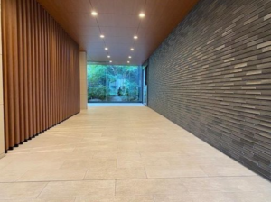泉佐野市日根野、マンションの画像です
