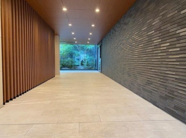 泉佐野市日根野、マンションの画像です