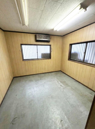 泉佐野市上之郷、収益物件/倉庫の画像です