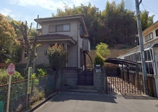 泉南郡熊取町南山の手台、中古一戸建ての画像です