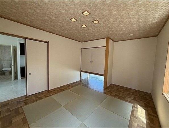 泉南郡熊取町つばさが丘西、中古一戸建ての画像です