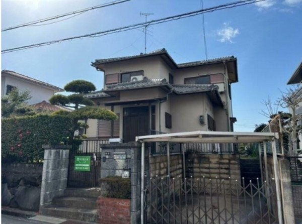 泉南郡熊取町山の手台、中古一戸建ての画像です