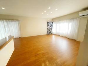 泉南郡熊取町若葉、中古一戸建ての画像です