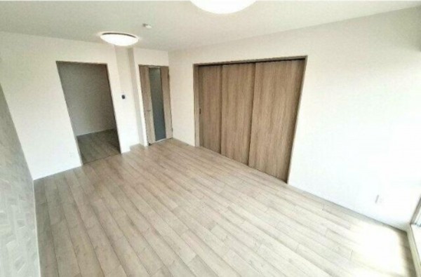 泉南郡熊取町大久保北、マンションの画像です