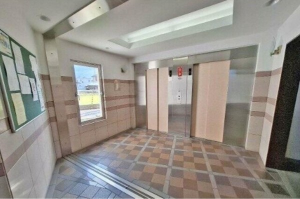 泉南郡熊取町大久保北、マンションの画像です