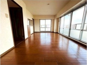 泉南郡熊取町大久保北、マンションの画像です