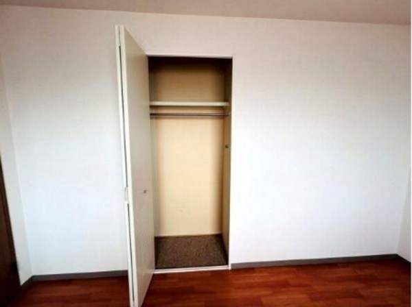 泉南郡熊取町大久保北、マンションの画像です