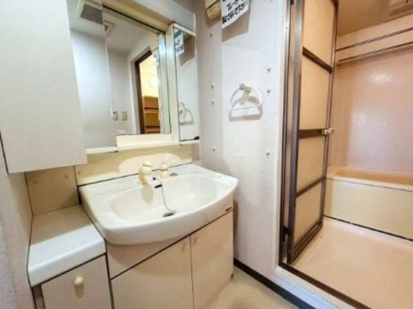 泉南郡熊取町大久保北、マンションの画像です