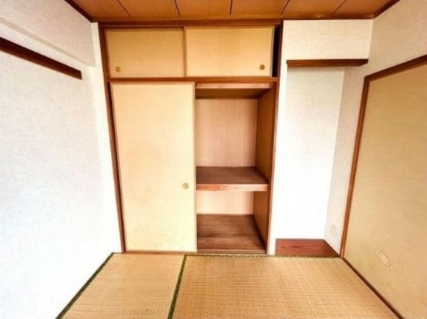 泉南郡熊取町大久保北、マンションの画像です
