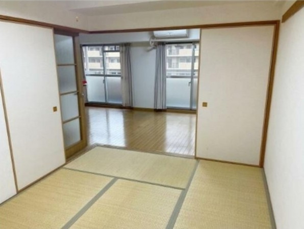 泉南郡熊取町大久保南、マンションの画像です