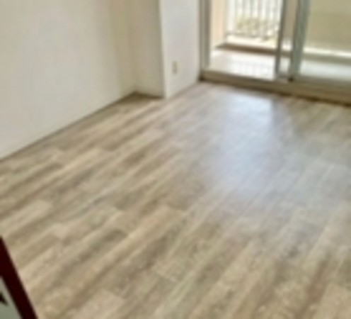 貝塚市澤、マンションの画像です