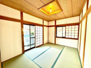 泉南郡熊取町山の手台、中古一戸建ての画像です