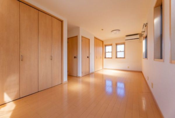 泉佐野市下瓦屋、中古一戸建ての画像です