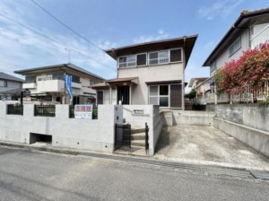 泉南郡熊取町山の手台、中古一戸建ての外観画像です