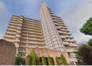 泉佐野市鶴原、マンションの画像です