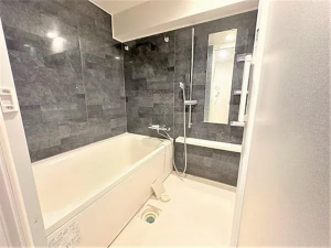 貝塚市二色、マンションの画像です