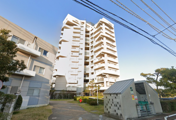 貝塚市二色、マンションの画像です