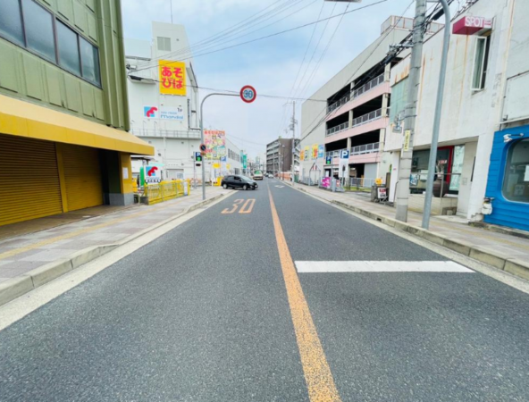 貝塚市海塚、収益物件/ビルの画像です