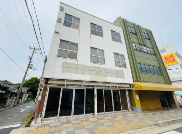 貝塚市海塚、収益物件/ビルの画像です