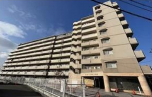 貝塚市澤、マンションの画像です