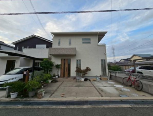 泉佐野市葵町、中古一戸建ての画像です
