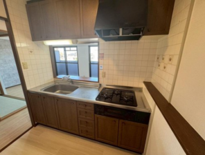 貝塚市澤、マンションの画像です