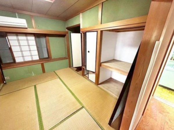 泉佐野市鶴原、中古一戸建ての画像です