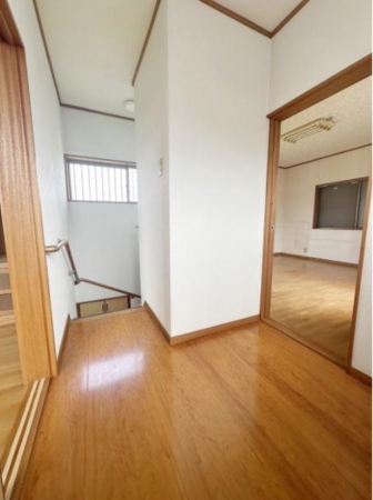 泉佐野市鶴原、中古一戸建ての画像です