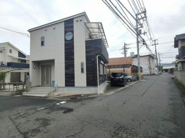 泉佐野市日根野、中古一戸建ての画像です