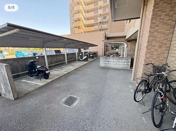 貝塚市福田、マンションの画像です