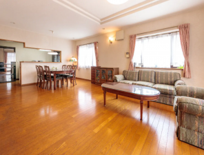 岸和田市磯上町、中古一戸建ての画像です