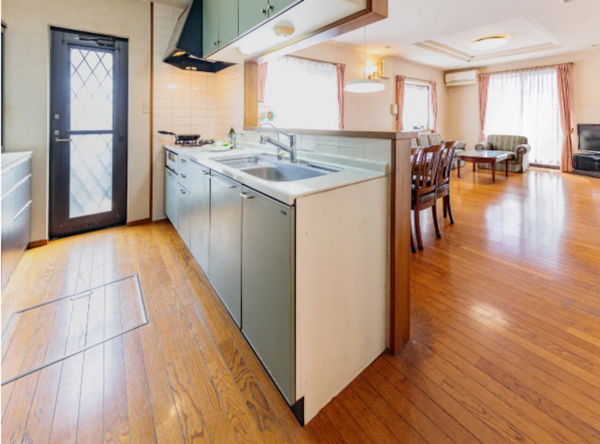 岸和田市磯上町、中古一戸建ての画像です