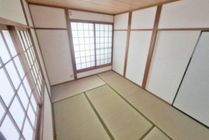 岸和田市田治米町、中古一戸建ての画像です
