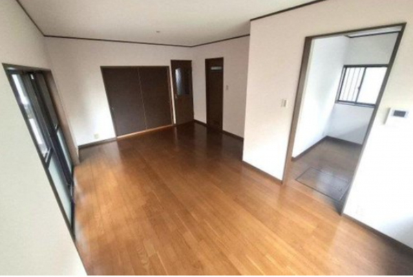 岸和田市田治米町、中古一戸建ての画像です