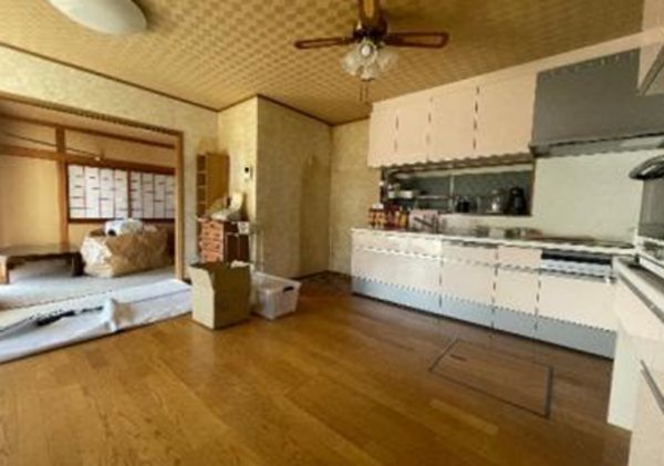 岸和田市下野町、中古一戸建ての画像です